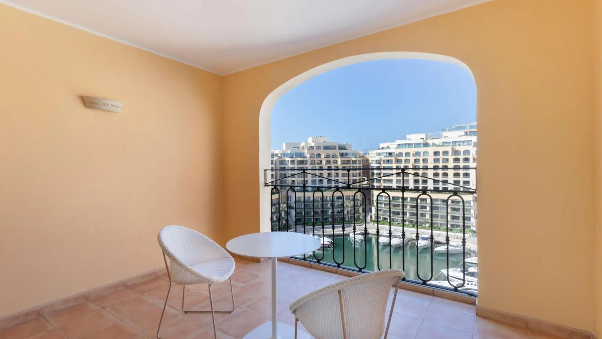 Hilton Malta Hotel Saint Julian's 5*,  Malta